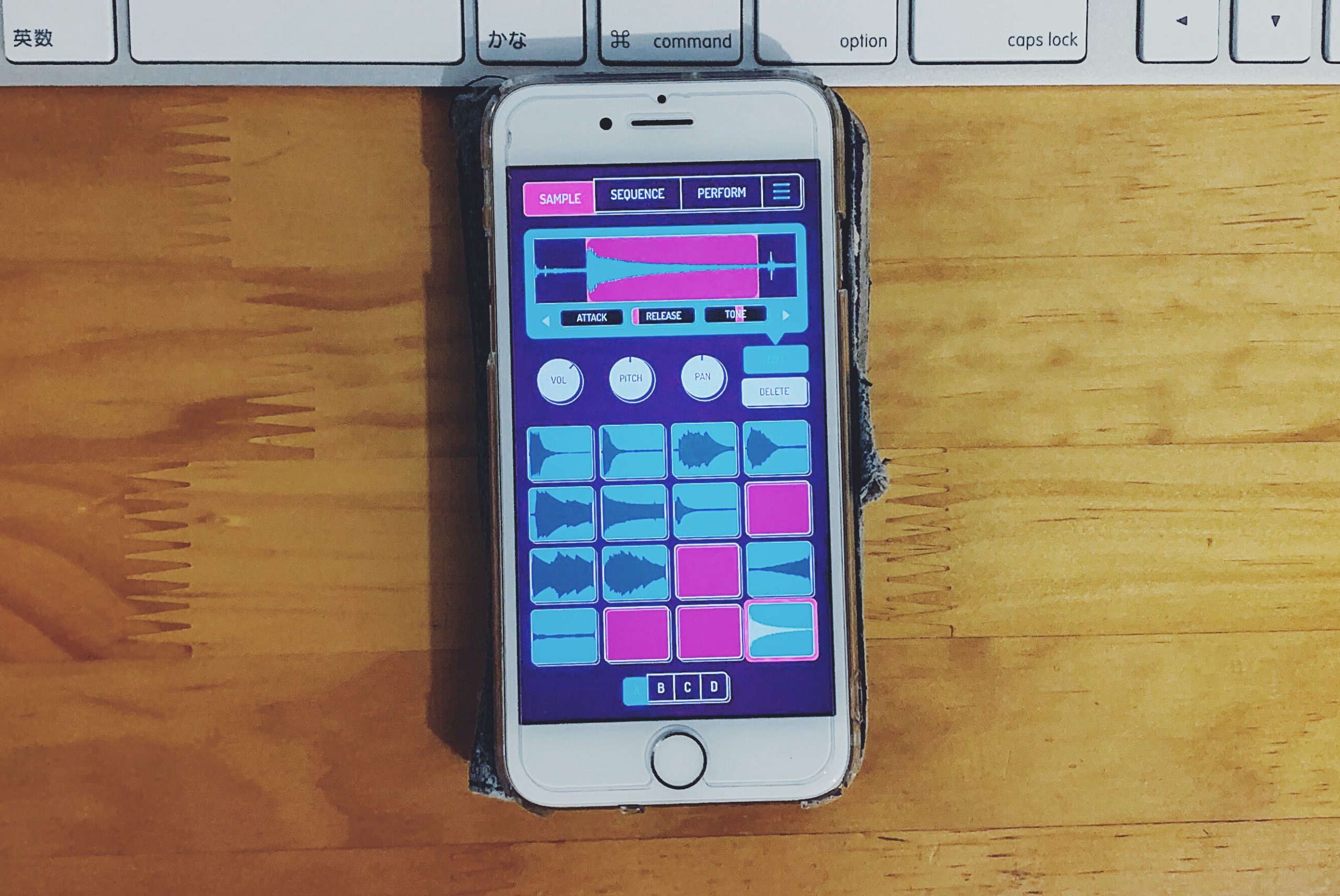 Iphoneアプリ Koala Sampler で作ってみた Festina Lente Music School